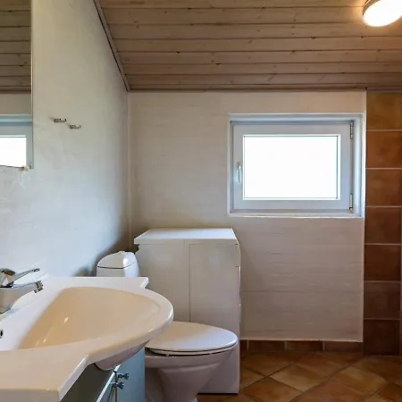 6 Person In * 布拉万德